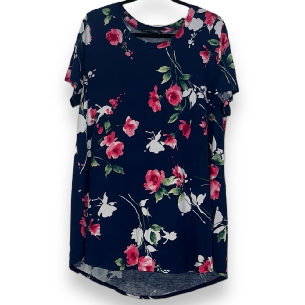 NWOT Chris and Carol Plus T-shirt
